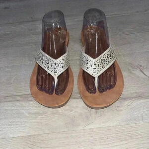 Palms white and tan sandals